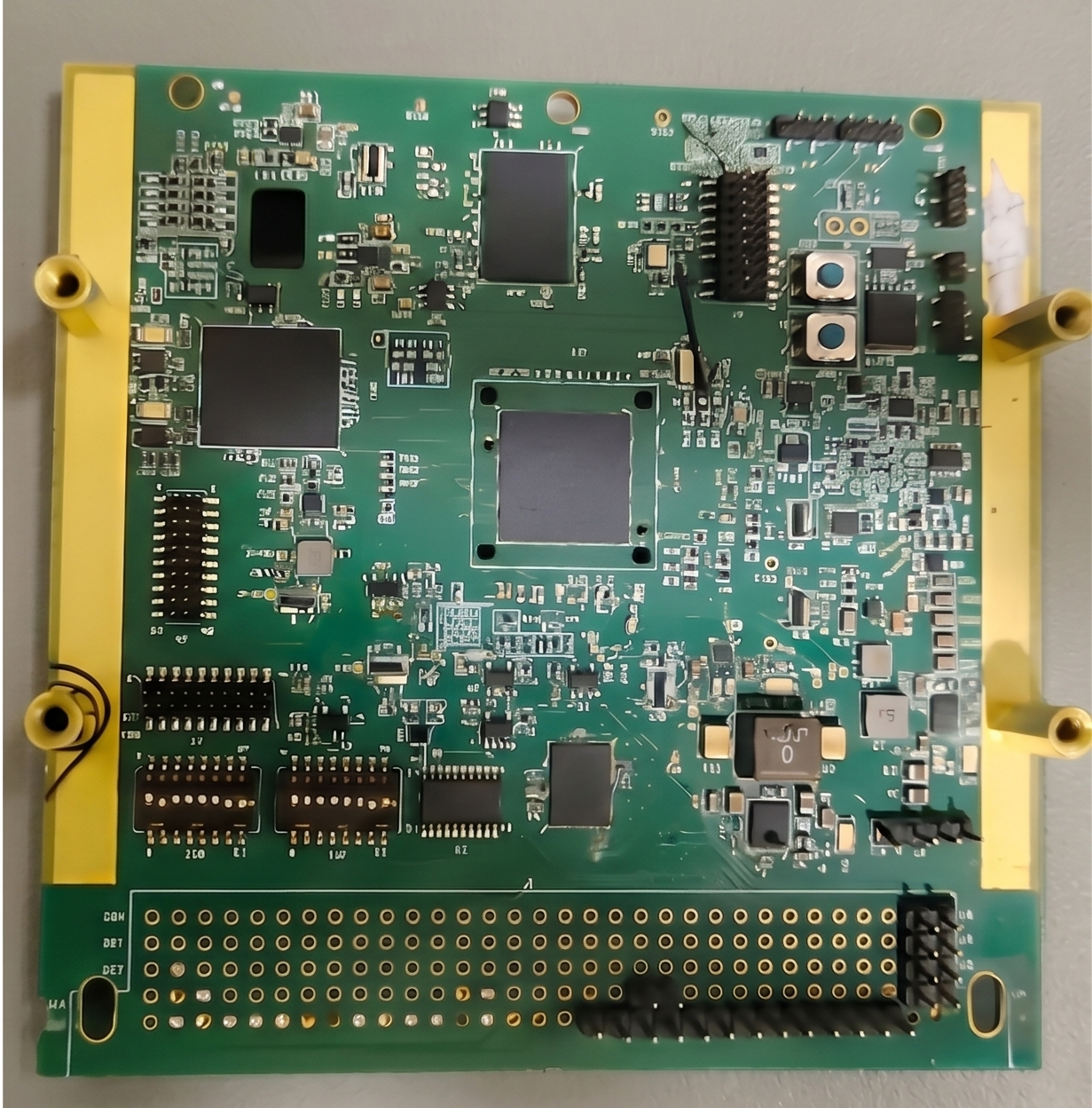 Rugged Display Controller hardware